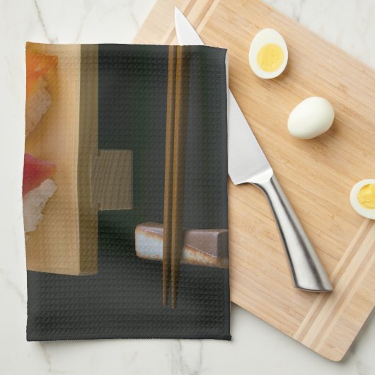 Premium Sushi on Traditional Board Theedoek (Quarter Fold)