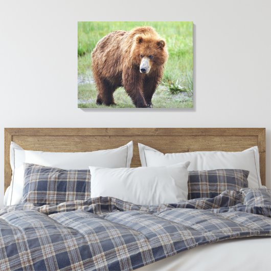 Premium Wrapped Canvas 24x18 met grizzly beer (Insitu (Slaapkamer))