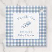 Preppy Baby Boy Blue Gingham met rammelaar Bedankt Bedankjes Labels (Achterkant)