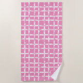 Preppy Bamboo – Roze Kust Monogram Strandlaken (Voorkant)