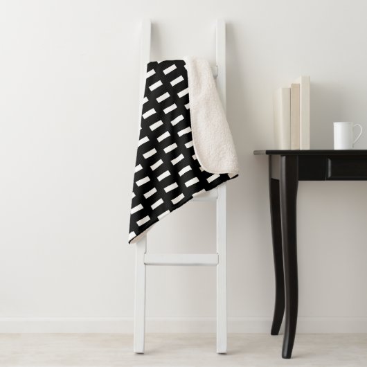 Preppy Black en White Geometric Pattern Sherpa Deken (In situ)