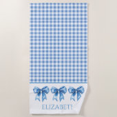 Preppy blauw en wit gingham en boog strandlaken (Voorkant)