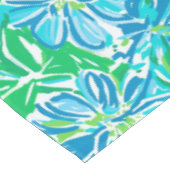 Preppy Blauwe Bloemen Tafelkleed (Gekanteld)