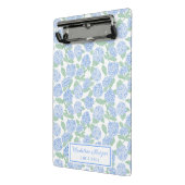 Preppy Blauwe & Groene Hortensia Monogram Mini Klembord (Angled2)