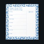 Preppy Blue en White Animal Print Meal Planner Notitieblok<br><div class="desc">Een ontwerper voor de kerkmaaltijdplanner/wekelijkse activiteitenplanner die u bij voorkeur met uw eigen tekst kunt aanpassen. Het ontwerp is voorzien van een blauwe en witte rand van het Leopard-afdrukpatroon en de velden van de sjabloon waarmee u de tekst kunt aanpassen.</div>