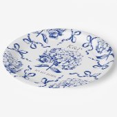 Preppy Blue Toile Hydrangea Bow met naam Papieren Bordje (Gekanteld)