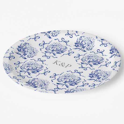 Preppy Blue Toile Hydrangea Bow met naam Papieren Bordje (Gekanteld)