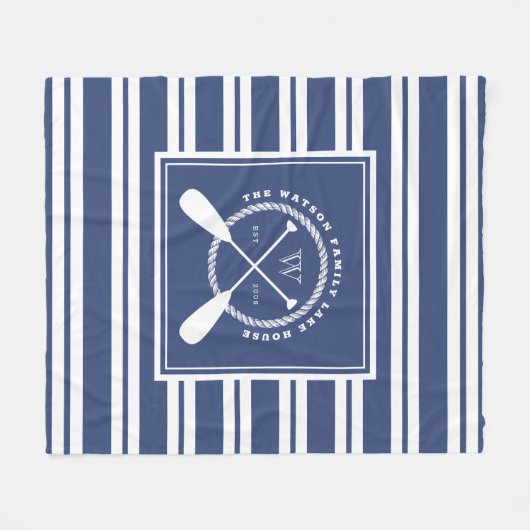 Preppy Blue White Lake House Monogram Fleece Deken (Voorkant (Horizontaal))