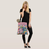 Preppy Charleston huizen gepersonaliseerd Tote Bag (Op model)