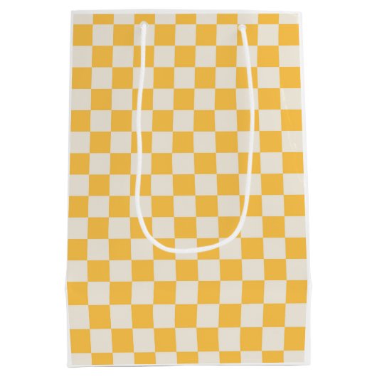 Preppy Checkerboard Yellow White Mod Retro Medium Cadeauzakje (Achterkant)