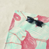 Preppy Chic Elegant Pink Flamingo Pattern Strandlaken (In situ)