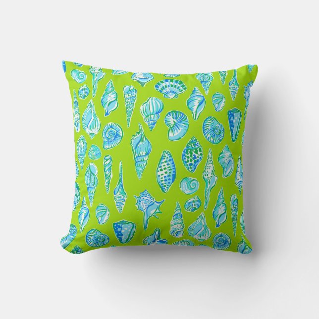 Preppy Coastal Sea Shells aan de Lime Green Seasid Kussen (Voorkant)