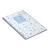 Preppy Coquette Blauwe Bogen Monogram Gepersonalis Notitieboek (Rechterzijde)