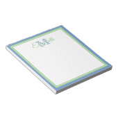 Preppy Cornflower Blue en Sage Green Monogram Notitieblok (Schuin)