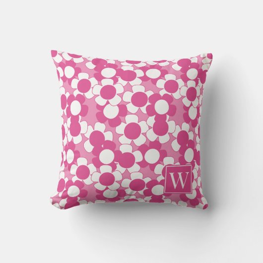 Preppy Daisy Bloom – Heet Roze & Roze Monogram Kussen (Voorkant)