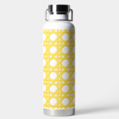Preppy Gele Riet Rotan Lattice Monogram Waterfles (Achterkant)