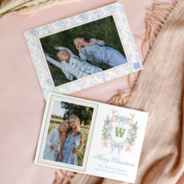 Preppy Grandmillennial Christmas Monogram Crest Feestdagenkaart