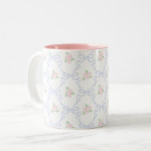 Preppy Grandmillennial Coquette Preppy Floral Tweekleurige Koffiemok (Voorkant links)