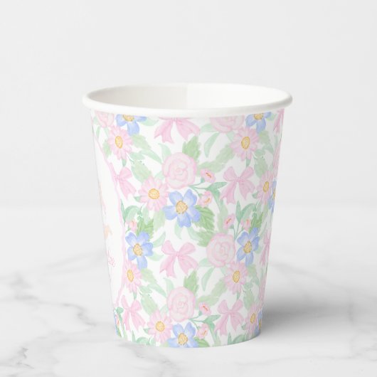 Preppy Grandmillennial Dolly en Me Pink Floral Papieren Bekers (Links)