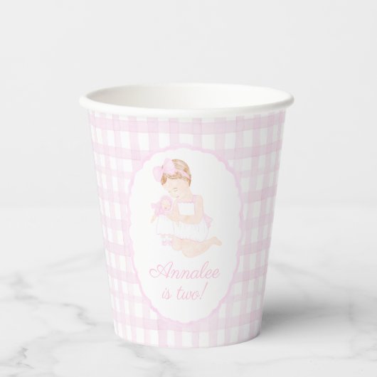 Preppy Grandmillennial Dolly en Me Pink Gingham Papieren Bekers (Voorkant)