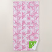 Preppy Greek Key Monogram – Pink & Lime Green Strandlaken (Voorkant)