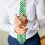 Preppy Green and Pink Wedding Gingham Pickleball Stropdas<br><div class="desc">Perfect for weddings and showers with a pickleball theme. This necktie features illustrations of heart-shaped pickleball paddles in green and pink pickleballs set against a white and green gingham background.</div>