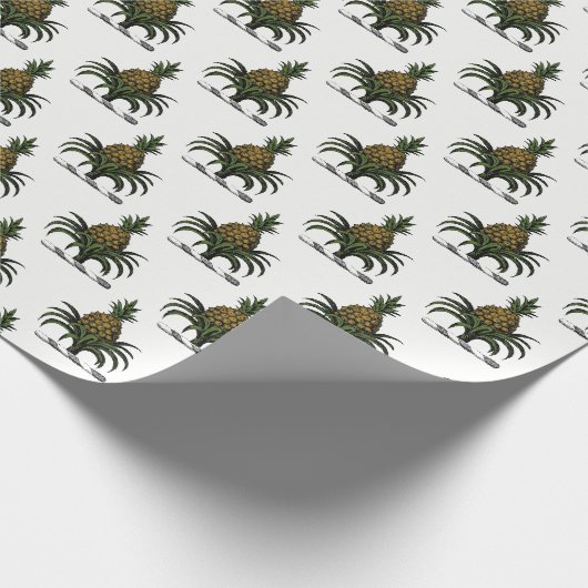 Preppy Heraldic Pineapple Crest Color WT Cadeaupapier (Hoek)