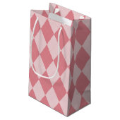 Preppy Licht Roze Argyle Meisje Monogram Party Naa Klein Cadeauzakje (Achterkant Gekanteld)
