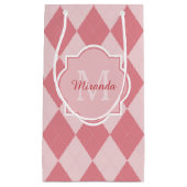 Preppy Licht Roze Argyle Meisje Monogram Party Naa Klein Cadeauzakje (Voorkant)