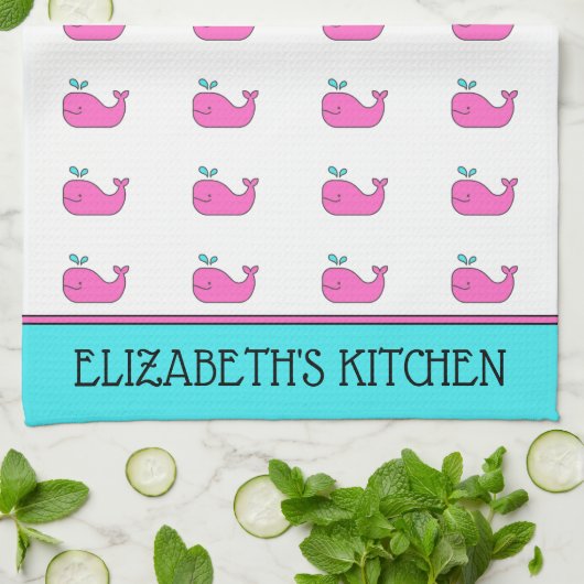 Preppy Nautisch Roze en Aqua Whale Gepersonaliseer Theedoek (Gevouwen)