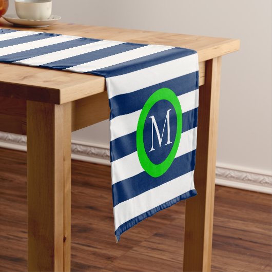 Preppy Navy Blue en White Stripe Monogram Korte Tafelloper (Voorbeeld)