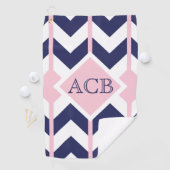 Preppy Navy en roze Chevron Dames Monogram Golfhanddoek (Insitu)