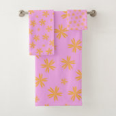 Preppy Oranje Roze Hippie Flower Pattern Bad Handdoek (Insitu)