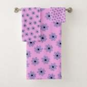 Preppy Paars Blue Hippie Flower Pattern Bad Handdoek (Insitu)
