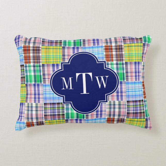 Preppy Patchwork Madras Navy Quatrefoil Monogram Accent Kussen (Voorkant)