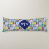 Preppy Patchwork Madras Navy Quatrefoil Monogram Lichaamskussen (Voorkant)