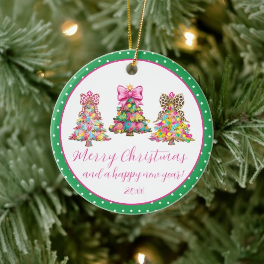 Preppy Pink and Green Christmas Trees Keramisch Ornament (Boom)