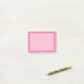 Preppy Pink Checkered Post-it® Notes (Op bureau)