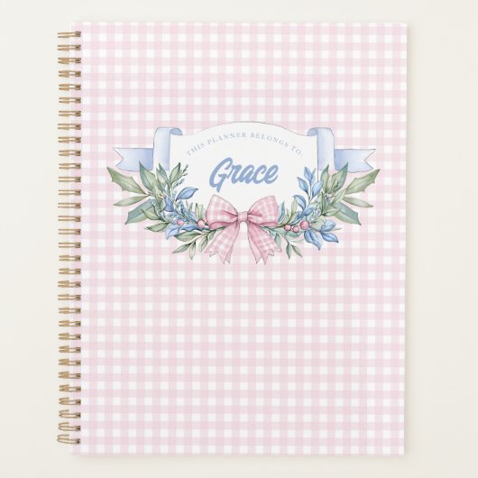 Preppy Pink Gingham Grandmillennial Planner (Voorkant)