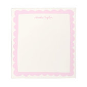 Preppy Pink Scallop Personalized Whimsical Border Notitieblok (Voorkant)