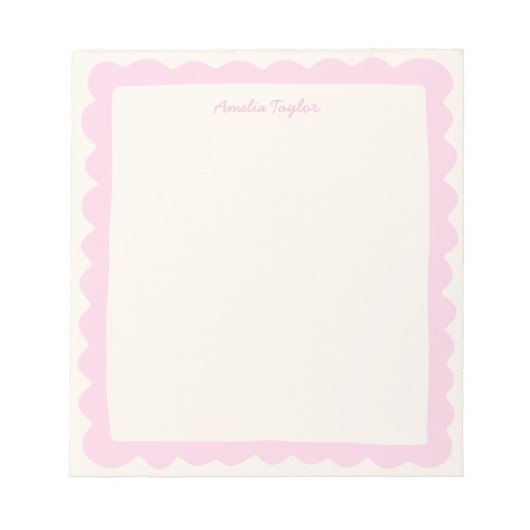 Preppy Pink Scallop Personalized Whimsical Border Notitieblok (Voorkant)