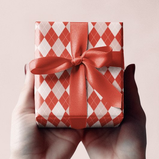 Preppy Red & Blush Roze Kleine Argyle Patroon Cadeaupapier