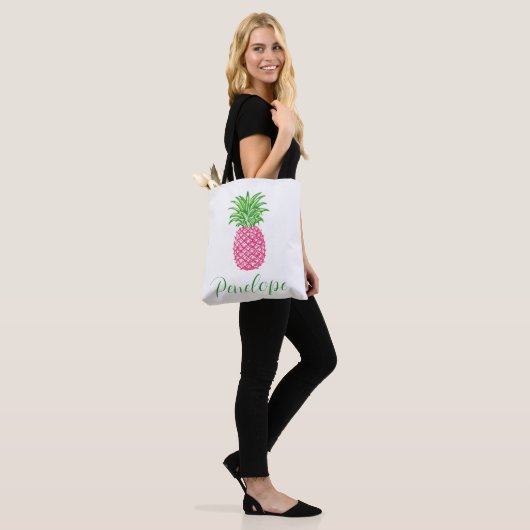 Preppy roze ananas tropisch gepersonaliseerd tote bag (Op model)
