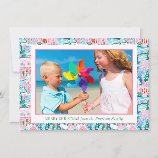 Preppy Roze en Blauw Christmas Village Foto Feestdagenkaart (Voorkant)
