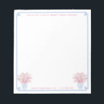 Preppy roze en Blue Custom Stationery met naam Notitieblok<br><div class="desc">Elegant Greek Key hoek grenst aan waterverf Sakura bloesems in een gember jar vase. U kunt de kleur van de grens (momenteel een poederblauw) veranderen door de achtergrondkleur van de pagina (om dit te doen,  "klik om verder"te personaliseren onderaan waar u jouw tekst ingaat).</div>