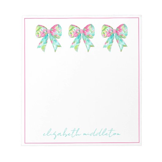 Preppy roze en groene bogen gepersonaliseerd notitieblok (Voorkant)