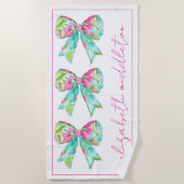 Preppy roze en groene bogen gepersonaliseerd strandlaken (Voorkant)
