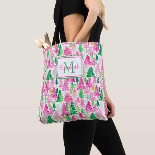 Preppy Roze en Groene Kerstbomen Monogram Tote Bag (Dichtbij)