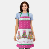 Preppy Roze en Groene Kerstbomen Schort (Gedragen)