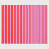 Preppy Roze en Rode Verticale Stripes Patroon Cadeaupapier (Vlak)